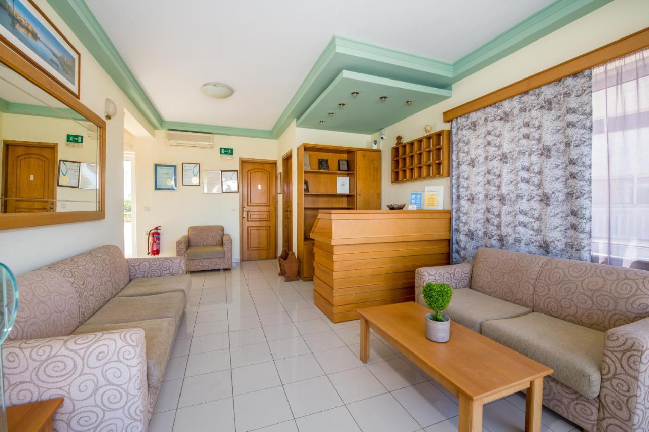 Dias Hotel Apartments Agia Marina  Exterior photo