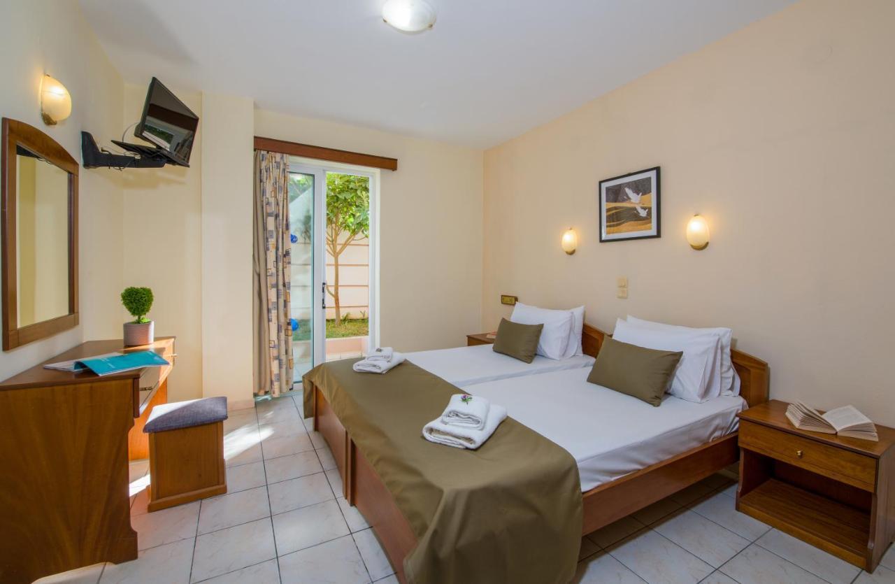 Dias Hotel Apartments Agia Marina  Exterior photo