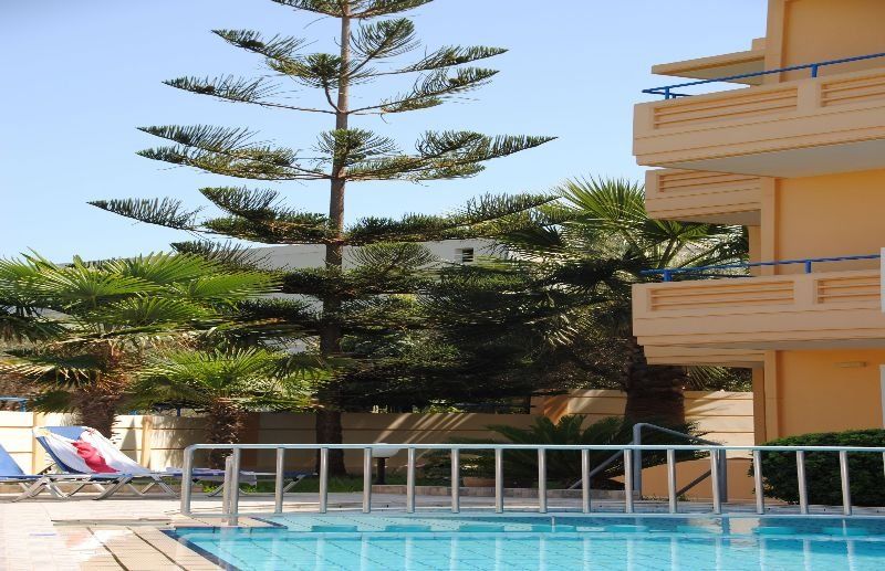 Dias Hotel Apartments Agia Marina  Exterior photo