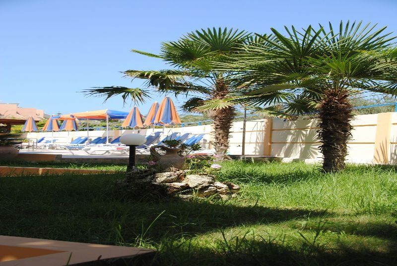 Dias Hotel Apartments Agia Marina  Exterior photo