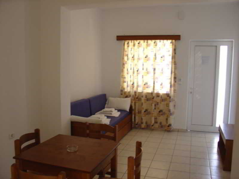 Dias Hotel Apartments Agia Marina  Exterior photo