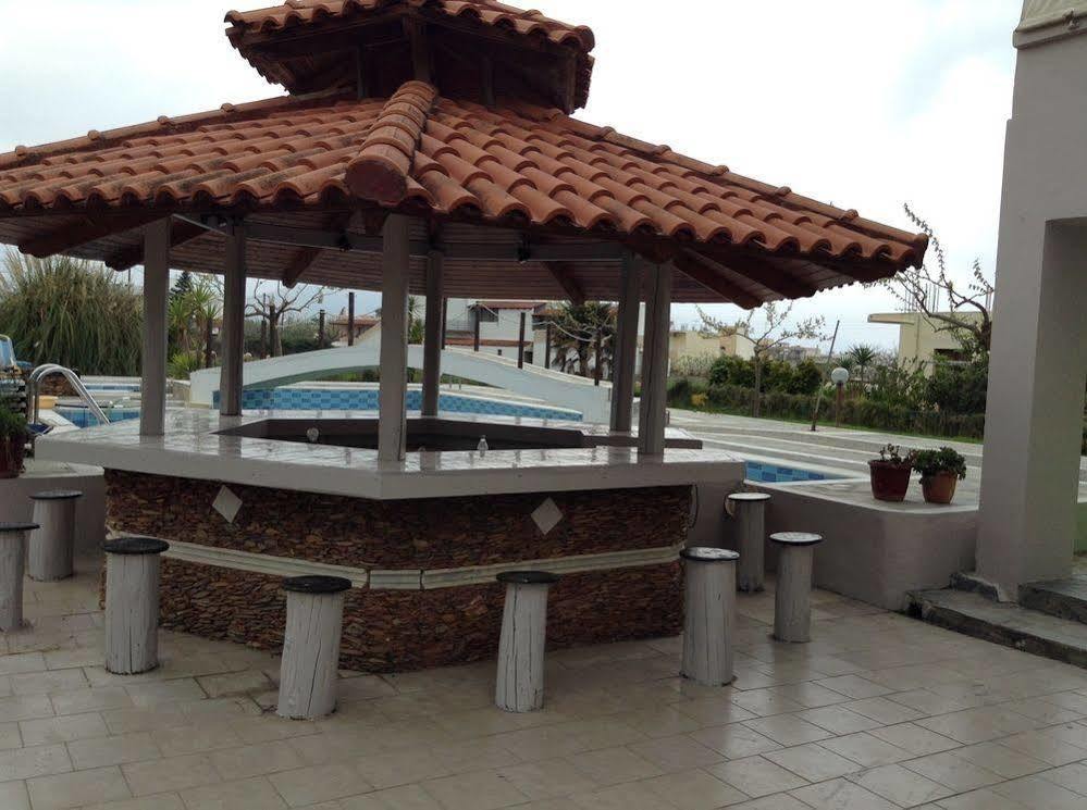 Dias Hotel Apartments Agia Marina  Exterior photo